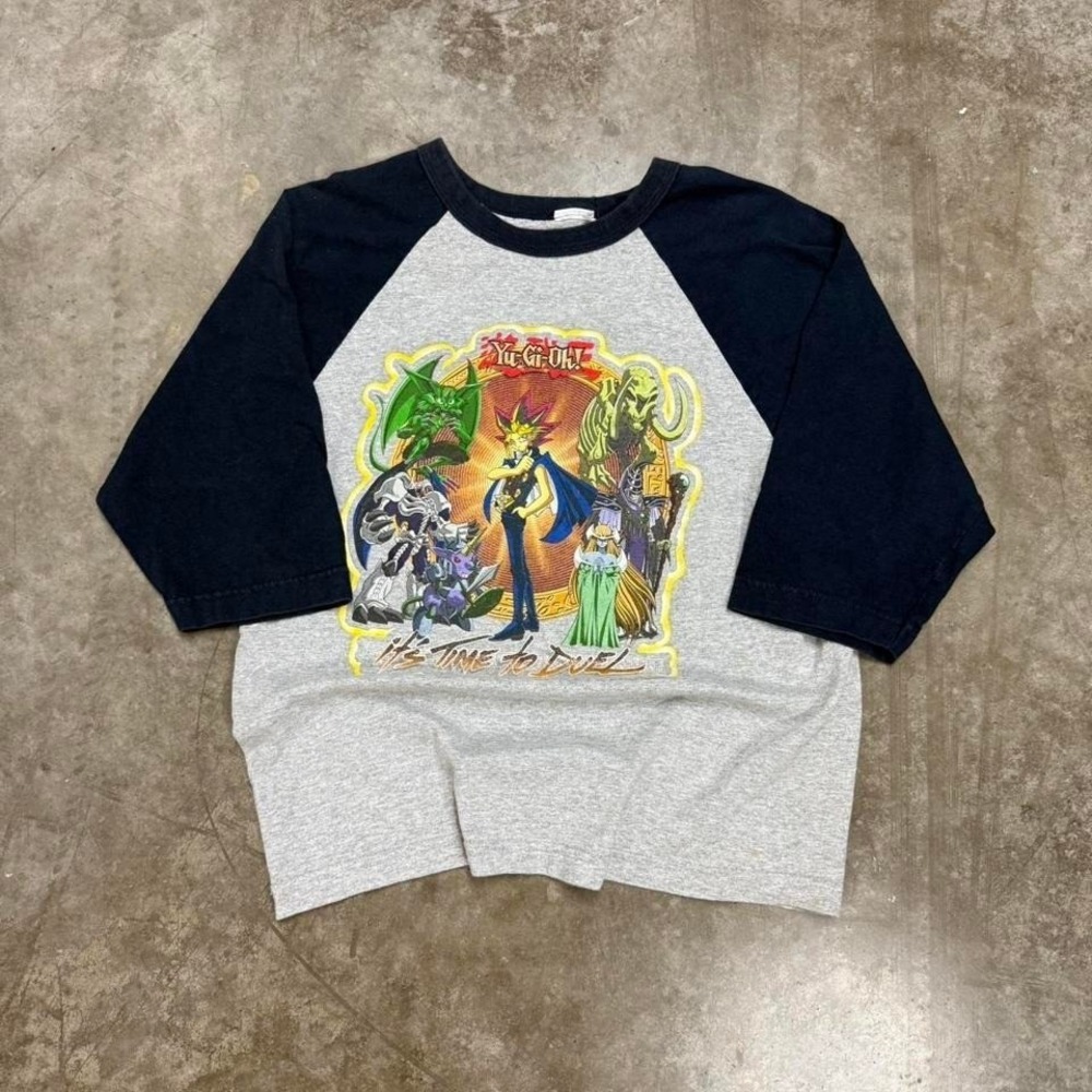 1996 Yu-Gi-Oh! "Its Time To Duel" 1/2 Sleeve Graphic Tee Fits‎ XS
